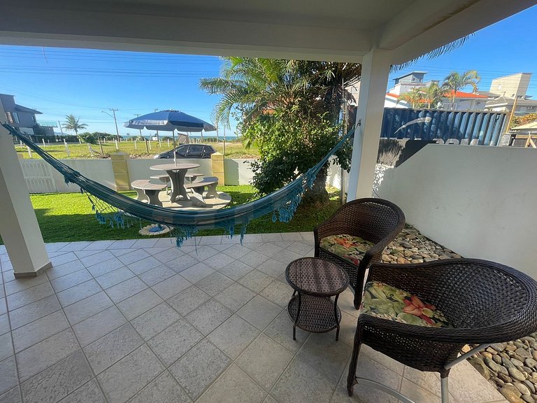 Cód 5 - Casa a poucos passos da praia de Palmas