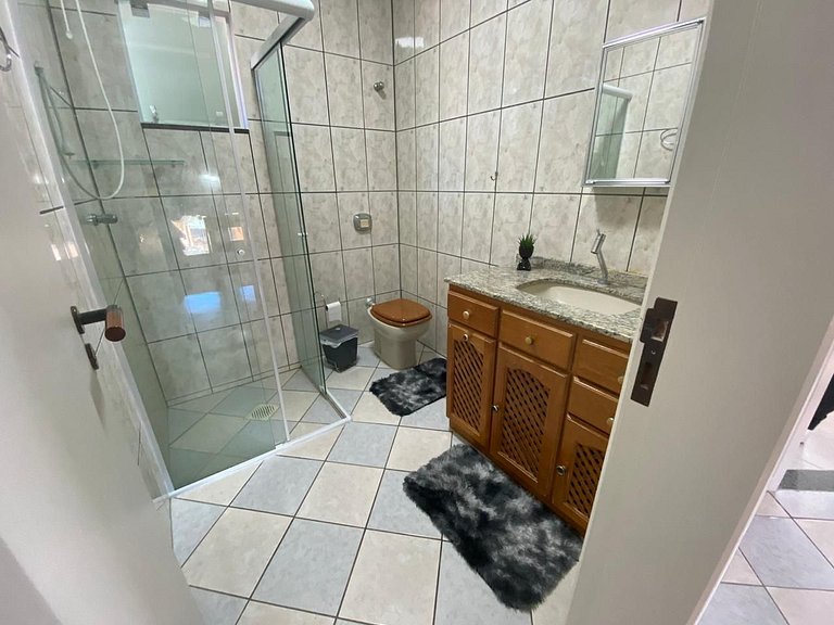 Cód 7 - Casa espetacular a 150 metros do mar