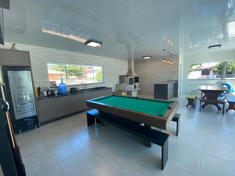 Cód 7 - Casa espetacular a 150 metros do mar