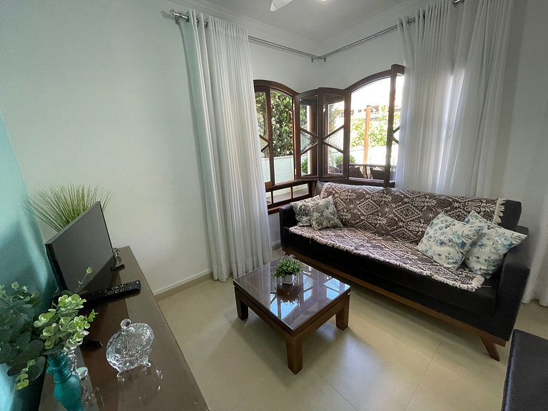 Cód 9 - Casa aconchegante á 300m do mar