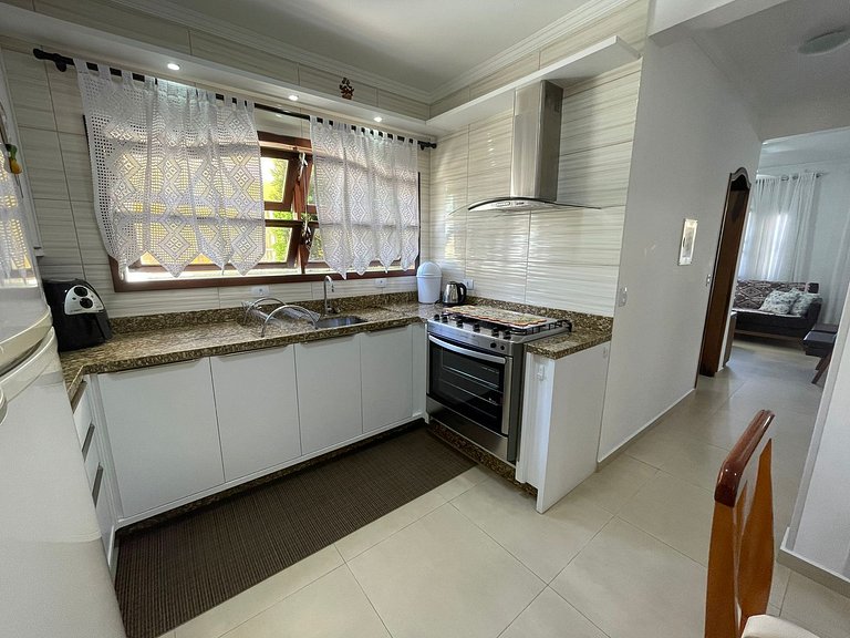 Cód 9 - Casa aconchegante á 300m do mar