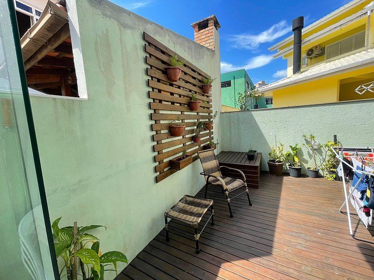 Cód 9 - Casa aconchegante á 300m do mar