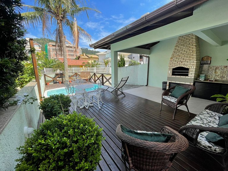 Cód 9 - Casa aconchegante á 300m do mar