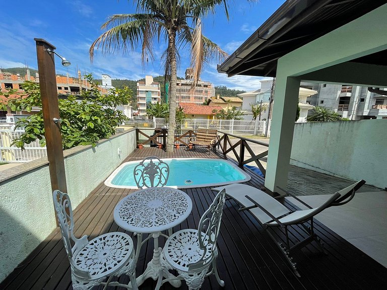 Cód 9 - Casa aconchegante á 300m do mar