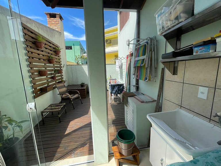 Cód 9 - Casa aconchegante á 300m do mar