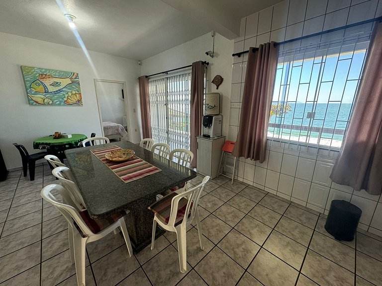 Cód 10 - Casa beira mar na Praia dos Magalhães