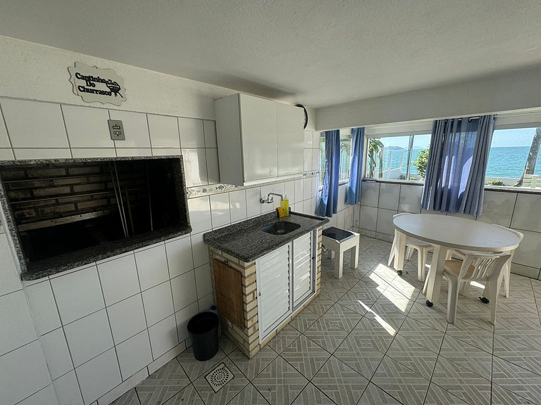 Cód 10 - Casa beira mar na Praia dos Magalhães