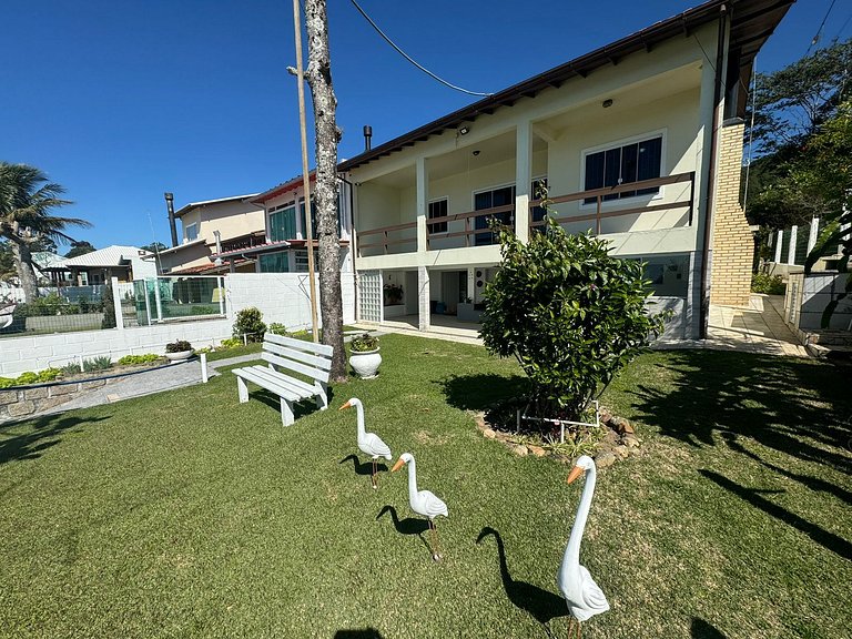 Cód 10 - Casa beira mar na Praia dos Magalhães