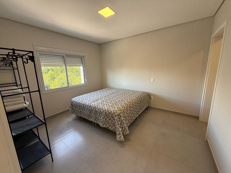 cód 12 - Apartamento aconchegante com piscina.