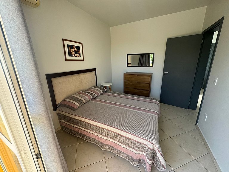 Cód 11 - Excelente casa localizada á 180m do mar