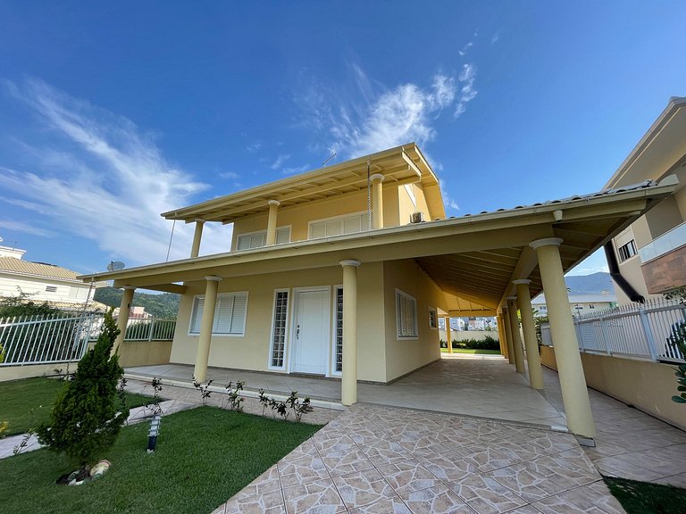 cód 15 - Casa espetacular em Palmas