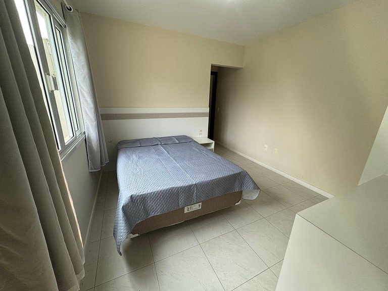 cód 17 - Apartamento a 100 metros da praia