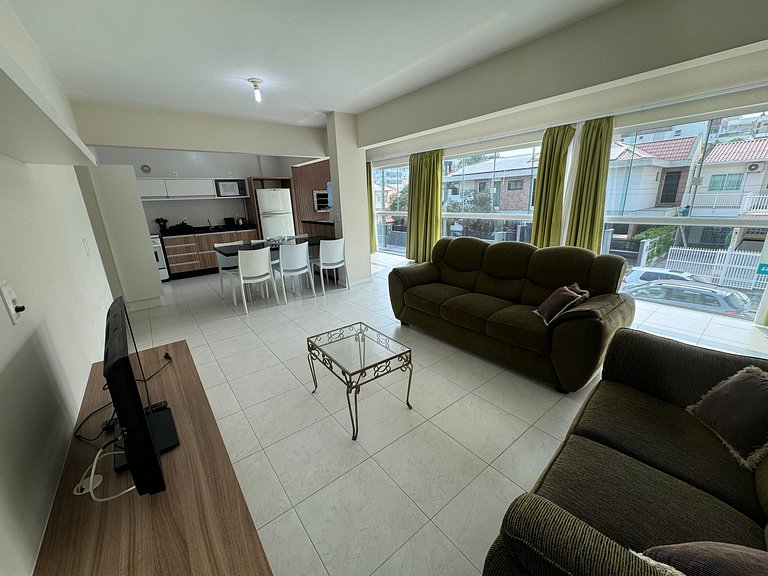 cód 17 - Apartamento a 100 metros da praia