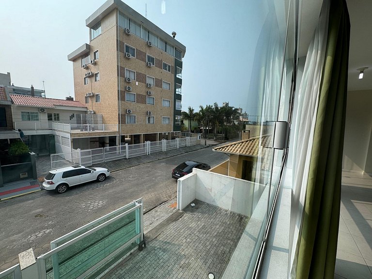 cód 17 - Apartamento a 100 metros da praia