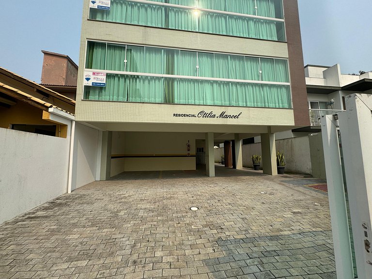 cód 17 - Apartamento a 100 metros da praia