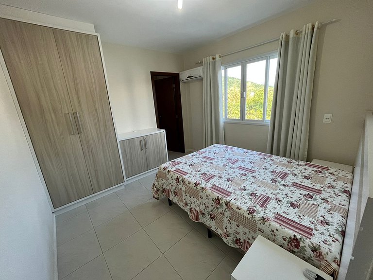 cód 18 - Cobertura com piscina á 100m do mar