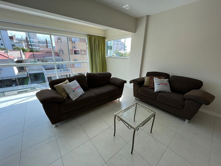 cód 18 - Cobertura com piscina á 100m do mar