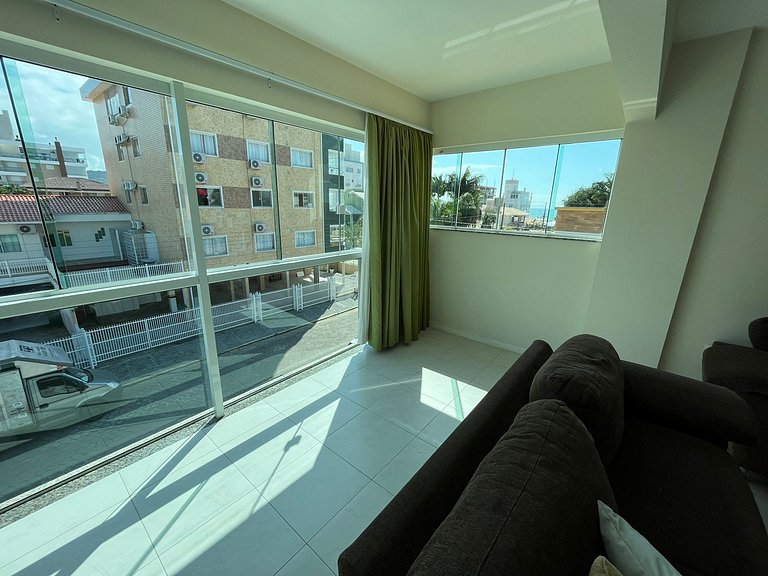 cód 18 - Cobertura com piscina á 100m do mar