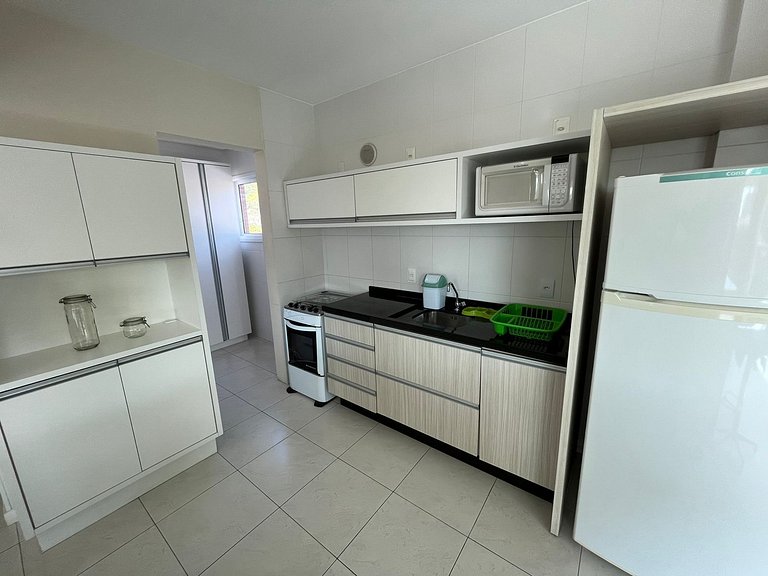 cód 18 - Cobertura com piscina á 100m do mar