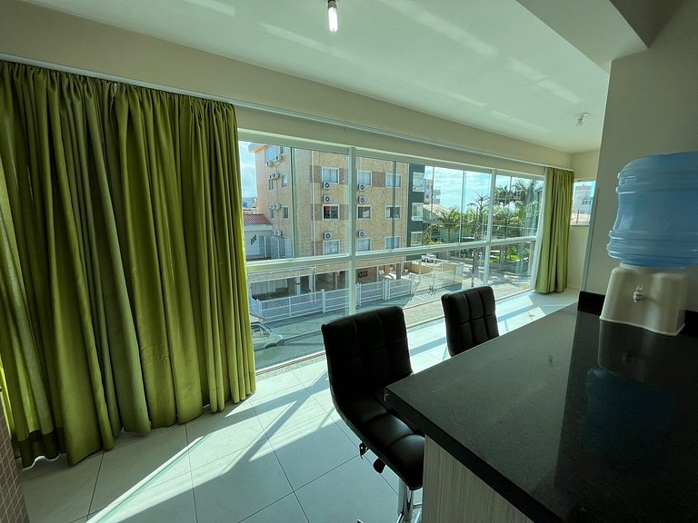 cód 18 - Cobertura com piscina á 100m do mar