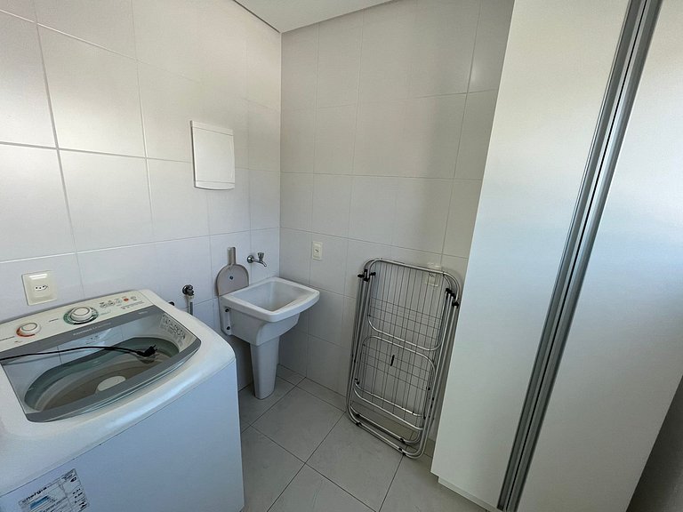 cód 18 - Cobertura com piscina á 100m do mar