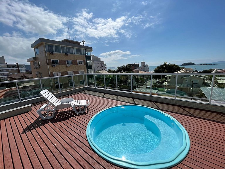 cód 18 - Cobertura com piscina á 100m do mar