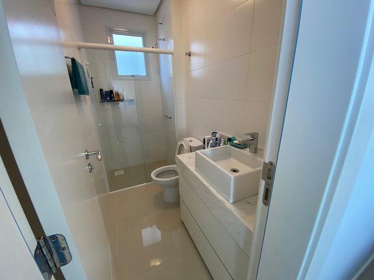 cód 20 - Apartamento frente mar com vista