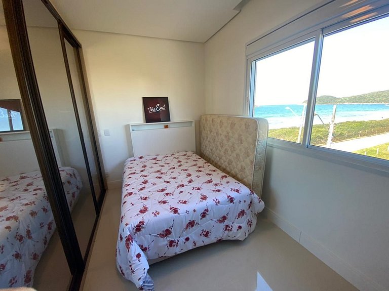 cód 20 - Apartamento frente mar com vista