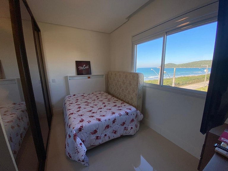 cód 20 - Apartamento frente mar com vista