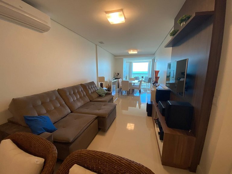 cód 20 - Apartamento frente mar com vista