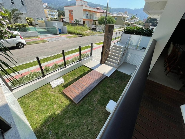 Cód 19 - Excelente térreo com Jacuzzi