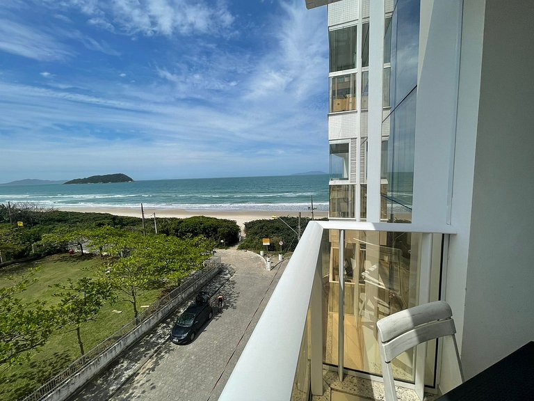 cód 22 - Apartamente frente mar deslumbrante