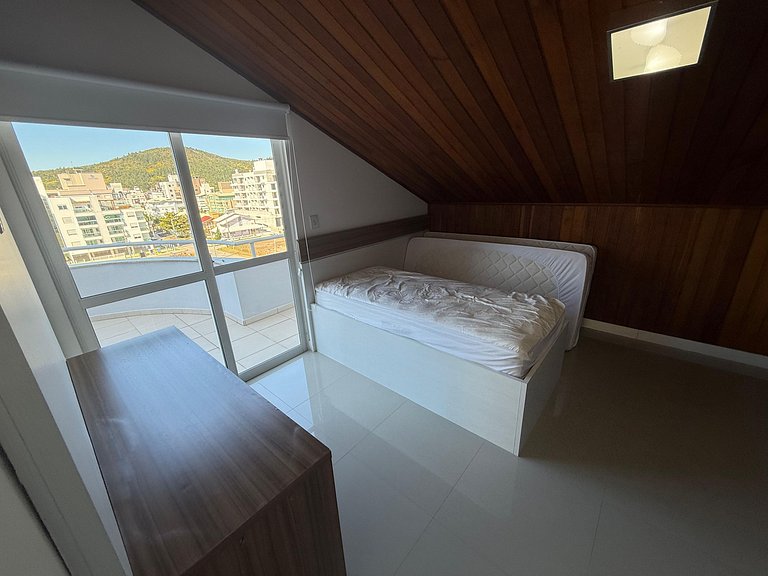 Cód 1 - Cobertura duplex com piscina privativa