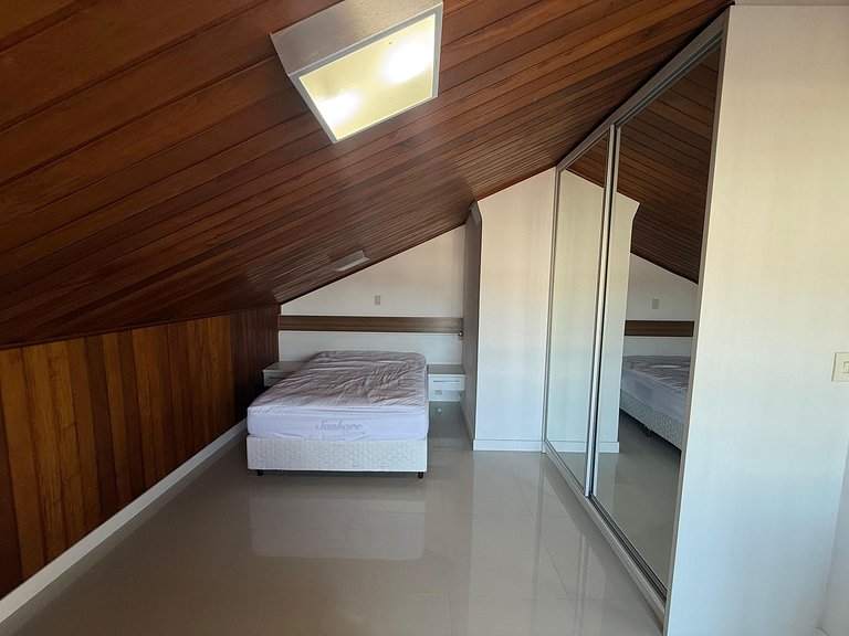 Cód 1 - Cobertura duplex com piscina privativa