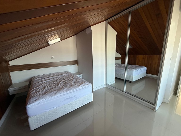 Cód 1 - Cobertura duplex com piscina privativa