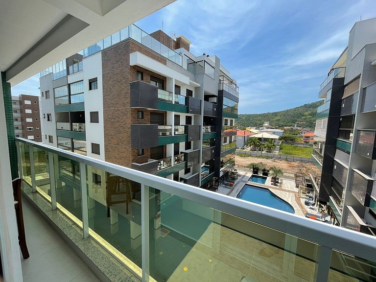 cód 28 - Apartamento á 280 m do Mar