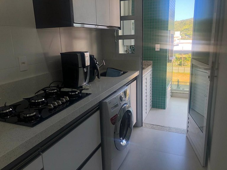cód 28 - Apartamento á 280 m do Mar
