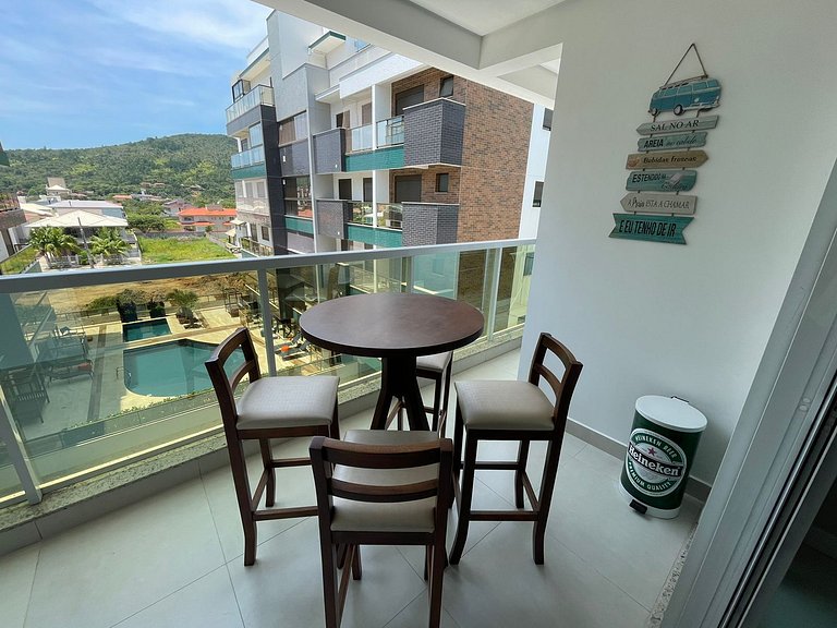 cód 28 - Apartamento á 280 m do Mar