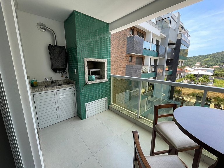 cód 28 - Apartamento á 280 m do Mar