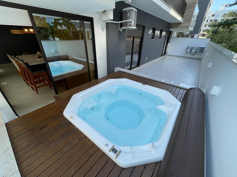 Cód 19 - Excelente térreo com Jacuzzi