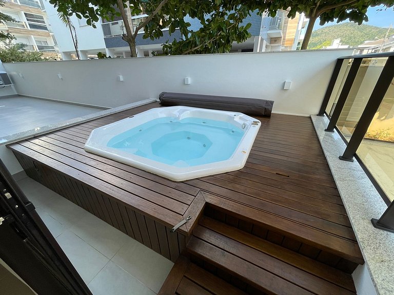 Cód 19 - Excelente térreo com Jacuzzi