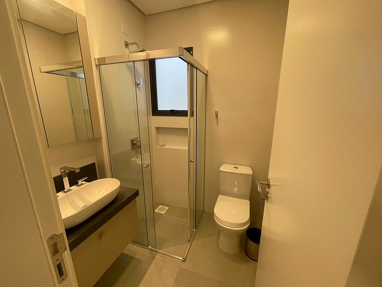 cód 30 - Apartamento magnífico frente mar