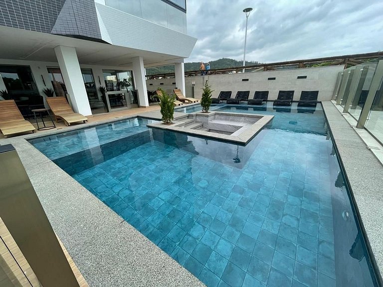 cód 30 - Apartamento magnífico frente mar