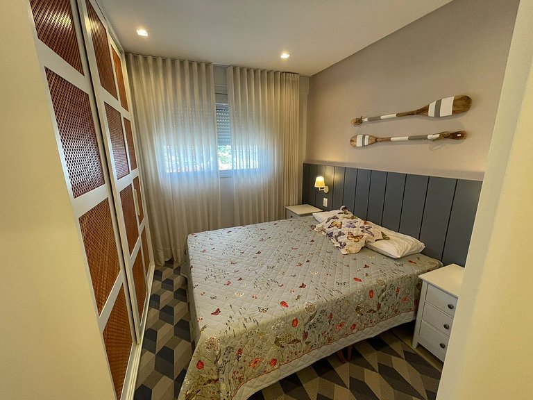 cód 32 - Apartamento á 100 m do mar com vista