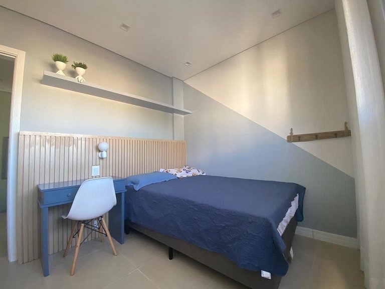 cód 32 - Apartamento á 100 m do mar com vista