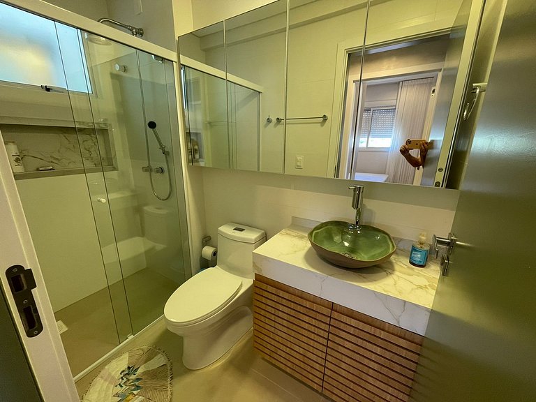 cód 32 - Apartamento á 100 m do mar com vista