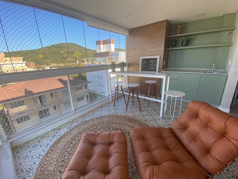 cód 32 - Apartamento á 100 m do mar com vista