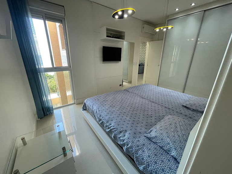 Cód 21 - Apartamento com vista frente mar