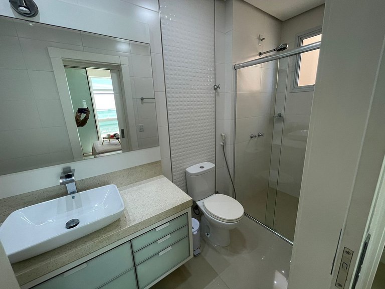 Cód 21 - Apartamento com vista frente mar