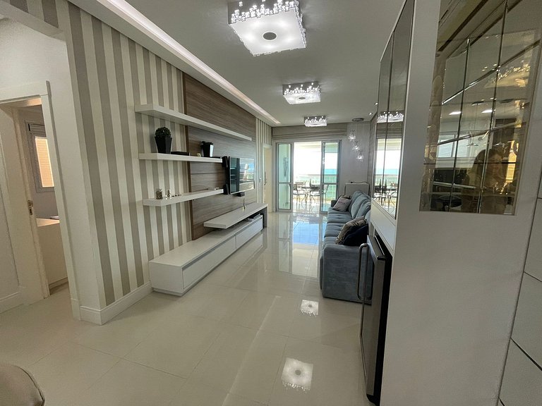 Cód 21 - Apartamento com vista frente mar